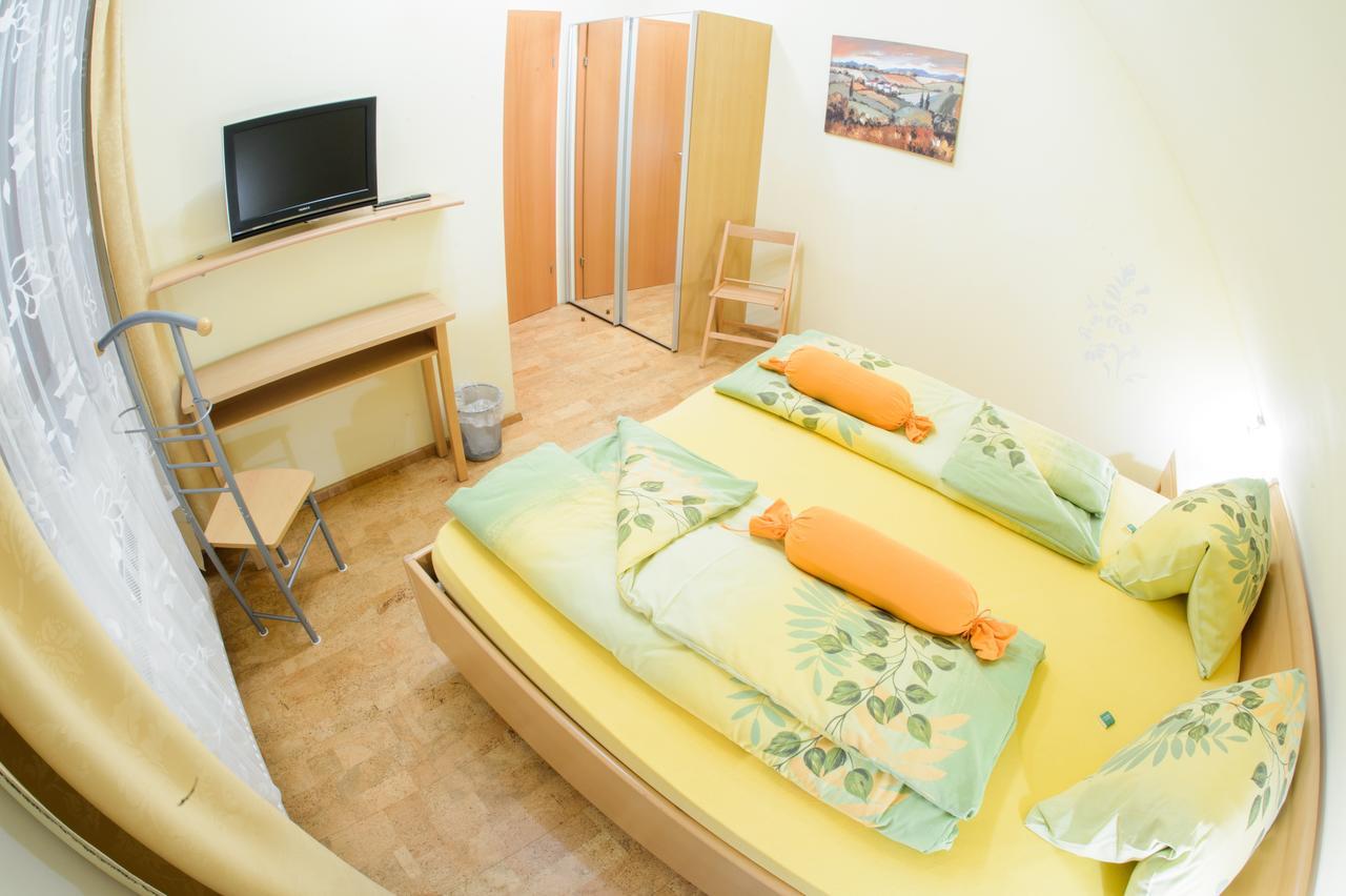 Gaestehaus Haiminger Ehemalig Schmelz Weissenkirchen in der Wachau Esterno foto